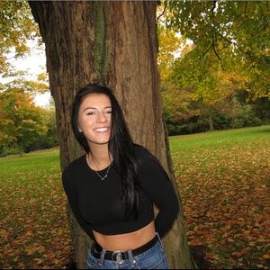 Meet your Posher, Brie